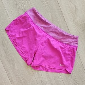 Nike Dri Fit Hot Pink / Purple Athletic Activewear Shorts, Medium